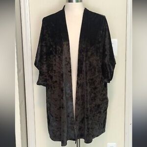 Victoria’s Secret black crushed velvet open front robe